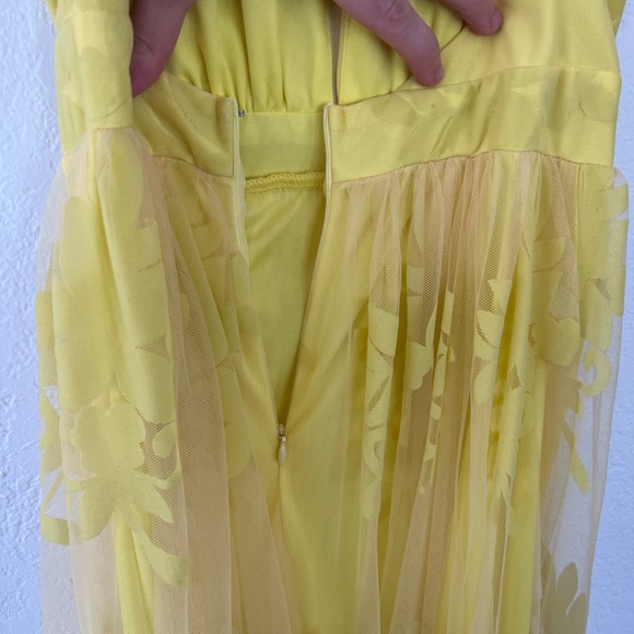 Luxxel | Lace Mesh Maxi Dress | Yellow | Small - Picture 8 of 13